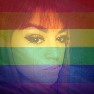 Meet your Posher, Yolanda